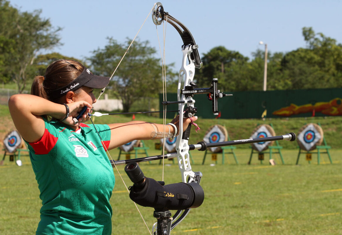 Tiro con arco adaptado.