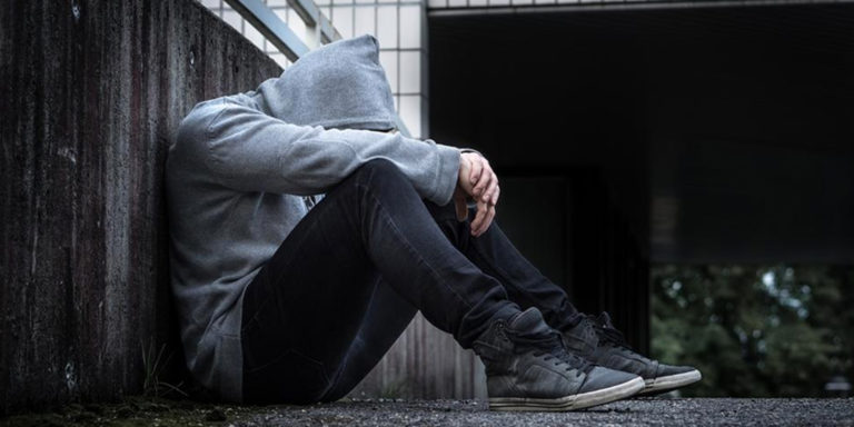 Compromisos terapéuticos con el suicidio