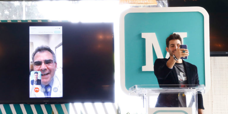 APP DE VIDEOLLAMADA CONECTA DE MANERA INSTANTÁNEA AL PACIENTE CON UN MÉDICO
