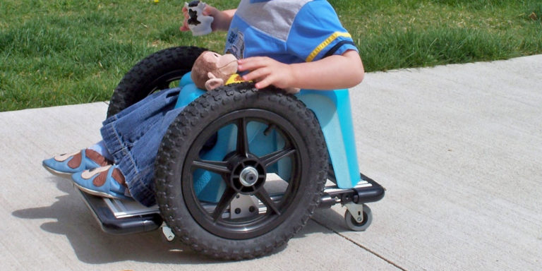 ZIPAZAC. LA SILLA DE RUEDAS PARA LOS MÁS PEQUEÑOS