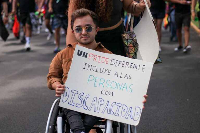 Personas con Discapacidad en la Marcha del Orgullo LGBTTTIQ+ 2022.