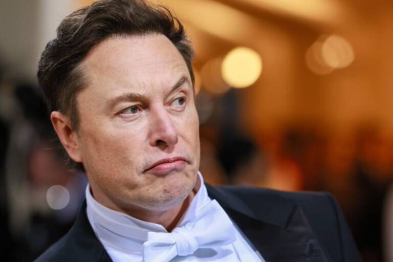 Elon Musk se burla en público de un empleado de Twitter con discapacidad que no sabía si había sido despedido