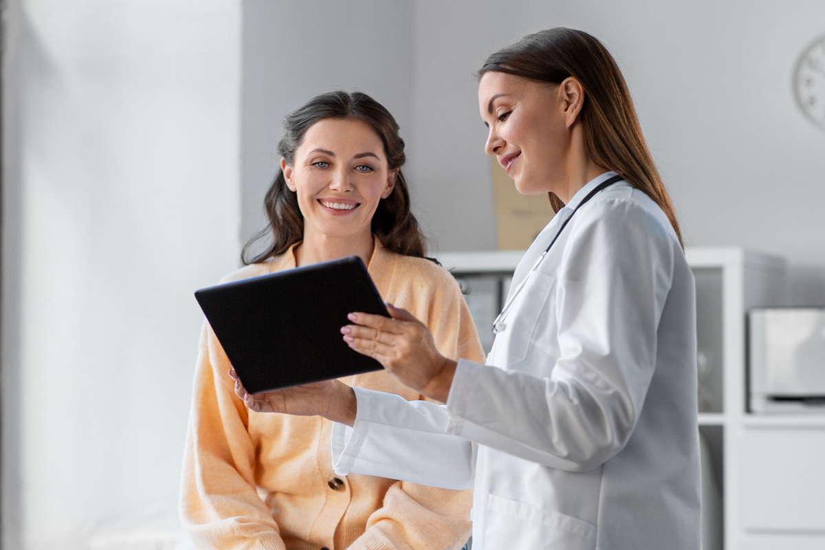 mujer médica